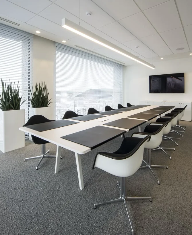 Luxury Meeting Room Table for Executive Spaces in Dubai