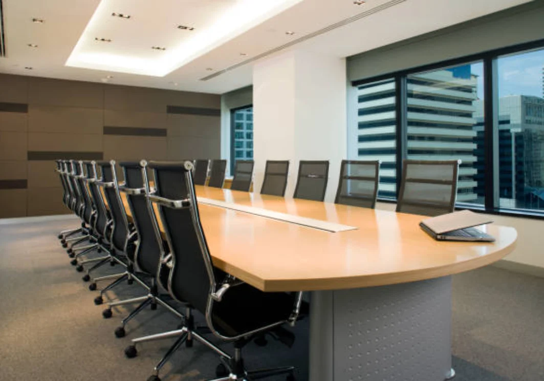 Modern Meeting Room Table for Office Spaces in Dubai