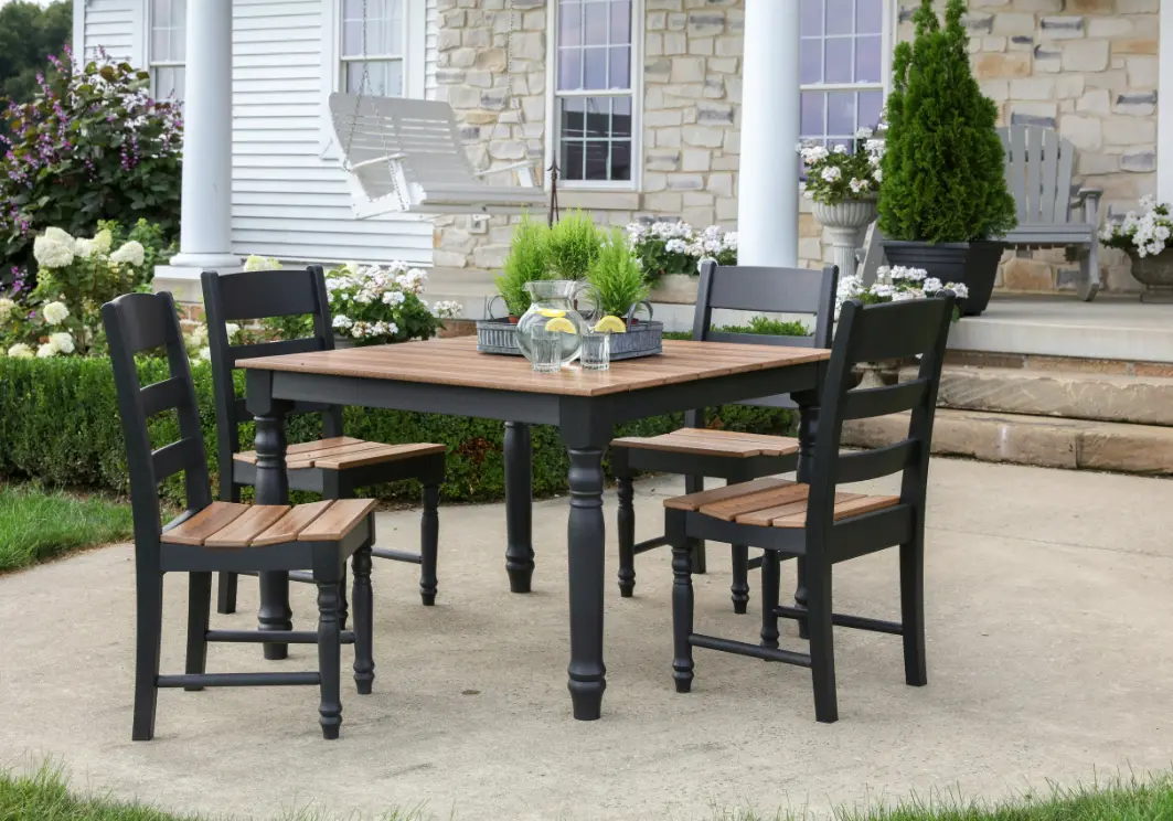 Custom outdoor tables supplier Dubai
